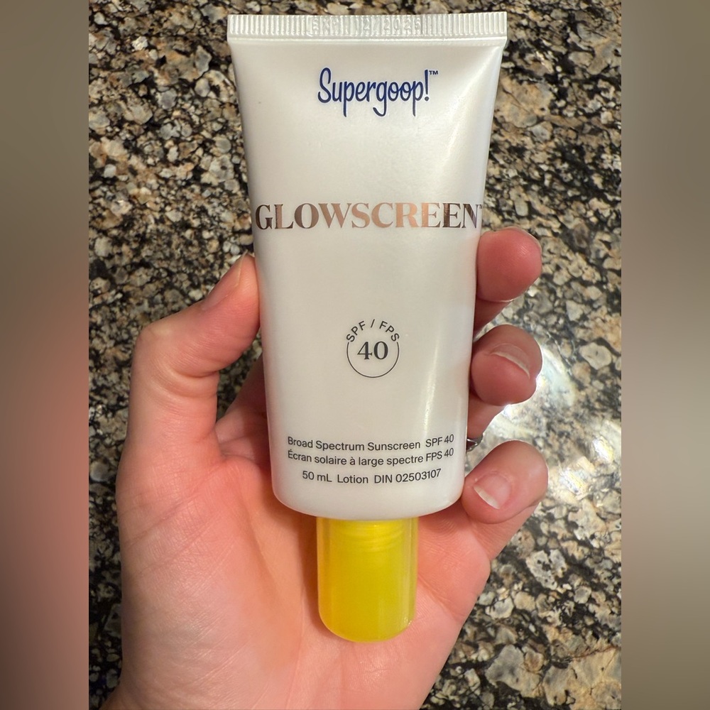Supergoop! Glowscreen SPF 40 (50 ml) in shade Sunrise Expriry 12/2025